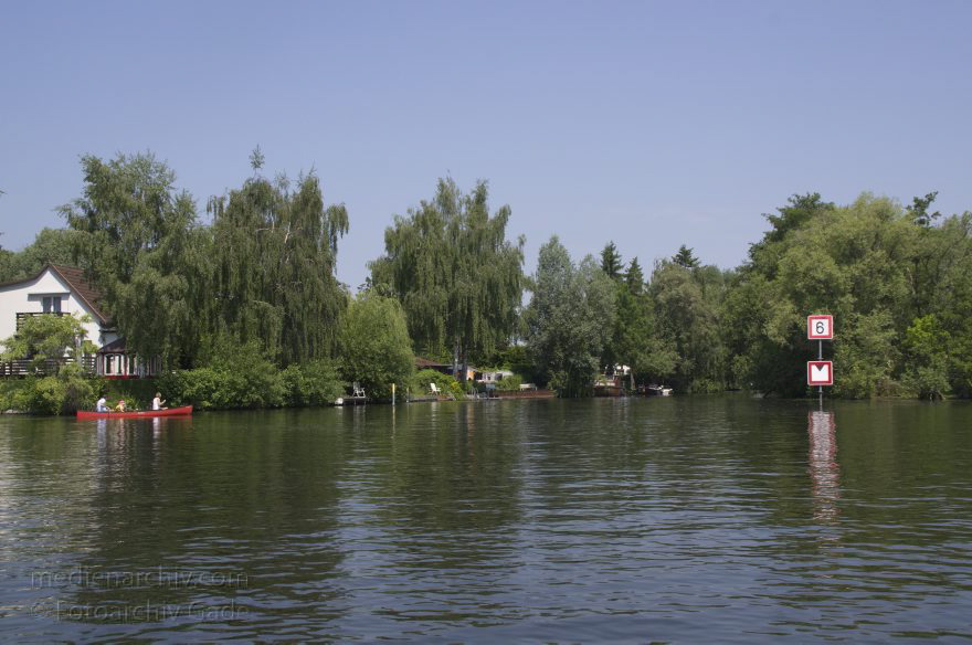 Brandenburg. Ketzin an der Havel. Ketziner Bruchlandschaft
9. 6. 2013. Brandenburg. Ketzin an der Havel. Ketziner Bruchlandschaft. Einfahrt in den Kanal zur Brücke
Schlüsselwörter: Brandenburg;Bruchlandschaft;Deutschland;Fluss;Germany;Havel;Ketzin;2013;Ketziner Bruchlandschaft