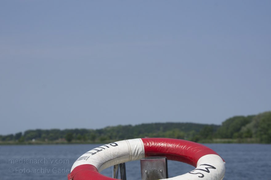 Brandenburg. Ketzin. Trebelsee. Rettungsring
9. 6. 2013. Brandenburg. Ketzin. Trebelsee. Rettungsring
Schlüsselwörter: Brandenburg;Deutschland;Fluss;Germany;Havel;Ketzin;Rettungsring;2013;Trebelsee