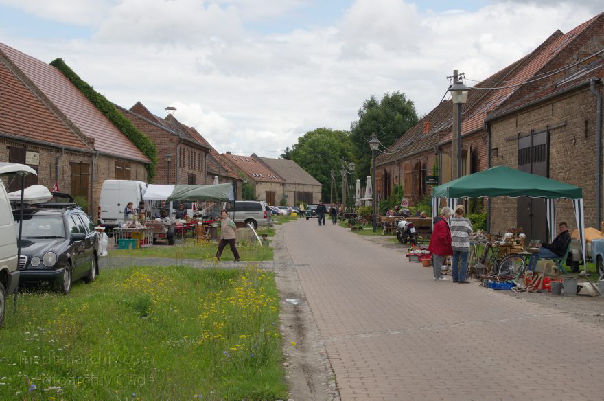 Brandenburg. Kremmen. Trödelmarkt. Antiquitäten.
15. 7. 2012. Brandenburg. Kremmen. Trödelmarkt. Antiquitäten.
Schlüsselwörter: Antiquitäten;Brandenburg;Deutschland;Germany;Kremmen;Scheunenviertel;2012;Trödelmarkt