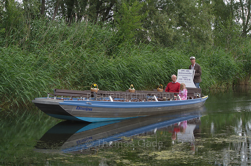 Linum. Boote auf dem Amtmannkanal
23. 6. 2012. Brandenburg. Ruppiner Land. Rhinluch. Linum. Boote auf dem Amtmannkanal. Kahn des Amtmannschiffers
Schlüsselwörter: 2012;Amtmannkanal;Boot;Boote;Brandenburg;Deutschland;Germany;Kahn;Linum;Motorboot;Rhinluch;Ruppiner Land