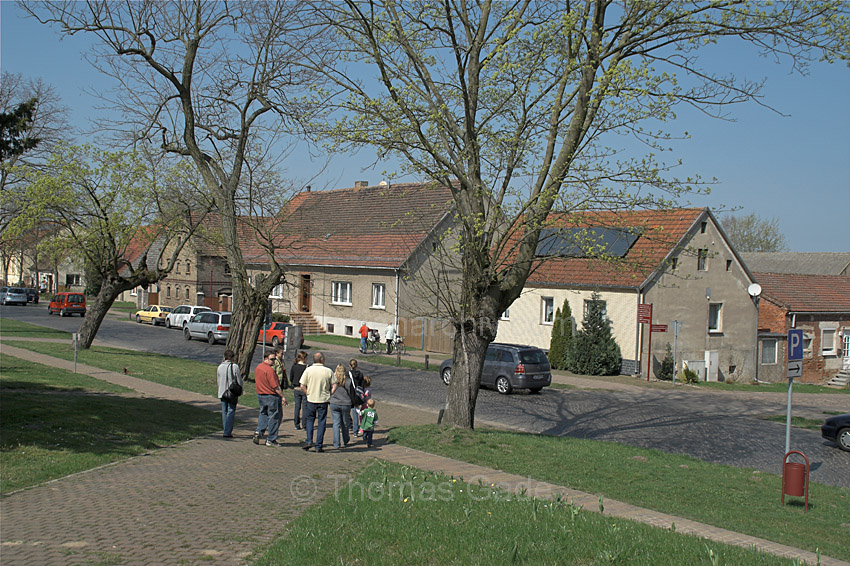 Linum. bekannt als Storchendorf.
10. 4. 2009. Brandenburg. Linum. Rhinluch. bekannt als Storchendorf.
Schlüsselwörter: Deutschland;Germany;Linum;2009;Brandenburg;Rhinluch