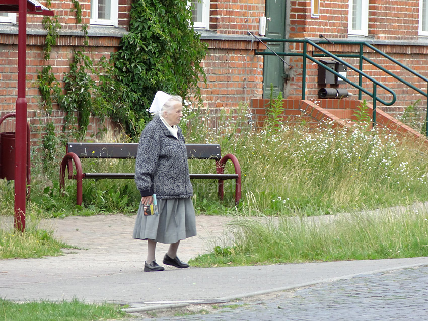 Linum. Schwester Anneliese
17. 6. 2012. Brandenburg. Ruppiner Land. Rhinluch. Linum. Schwester Anneliese
Schlüsselwörter: Deutschland;Germany;Linum;Rhinluch;2012;Brandenburg;Ruppiner Land