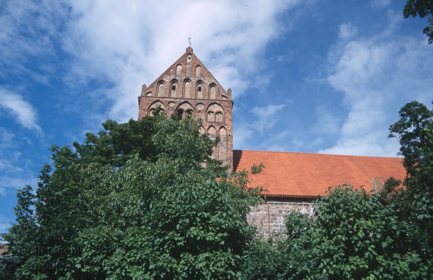 Brandenburg. Lychen
August 1996. Brandenburg. Lychen.
Schlüsselwörter: Deutschland;Germany;1996;Brandenburg;Lychen