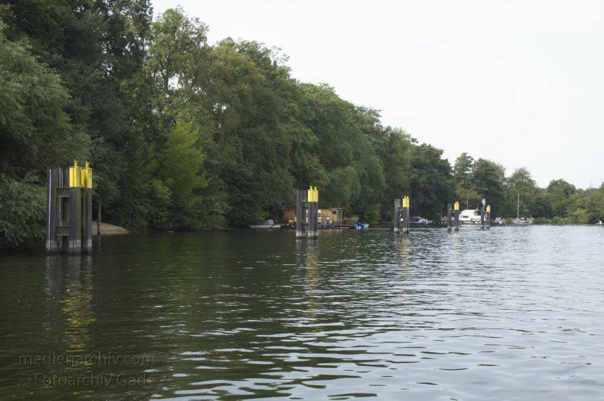 Brandenburg. Potsdam. Weisser See. Teil des Sacrow-Paretzer Kanals
20. 8. 2012. Brandenburg. Potsdam. Weisser See. Teil des Sacrow-Paretzer Kanals
Schlüsselwörter: Brandenburg;Deutschland;Germany;Potsdam;Sacrow-Paretzer Kanal;2012;Weisser See