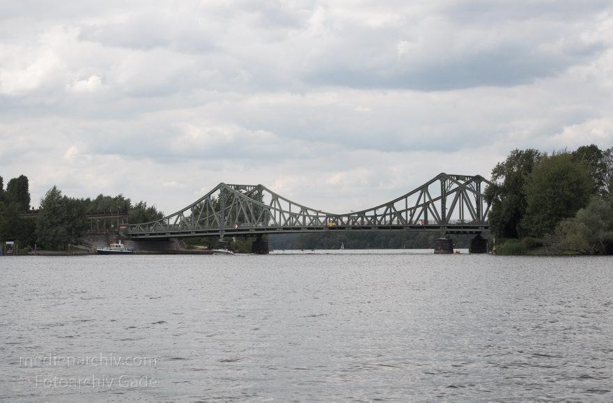 Potsdam. Glienicker Brücke. Havel
28. 5. 2011. Brandenburg. Potsdam. Glienicker Brücke. Havel
Schlüsselwörter: Brandenburg;Deutschland;Fluss;Germany;Glienicker Brücke;Havel;2011;Potsdam