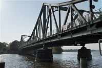 Brandenburg-Potsdam-Glienicker-Bruecke-20090426-31.jpg