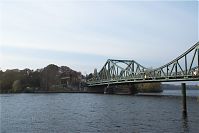 Brandenburg-Potsdam-Glienicker-Bruecke-20091101-95.jpg