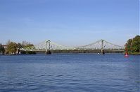 Brandenburg-Potsdam-Glienicker-Bruecke-20111015-149.jpg