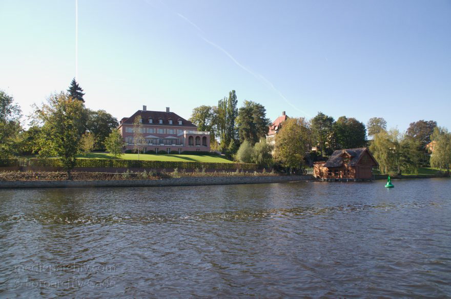 Potsdam. Glienicker See.
15. 10. 2011. Brandenburg. Potsdam. Glienicker See.
Schlüsselwörter: Boote;Brandenburg;Deutschland;Fluss;Germany;Glienicker See;Havel;2011;Potsdam