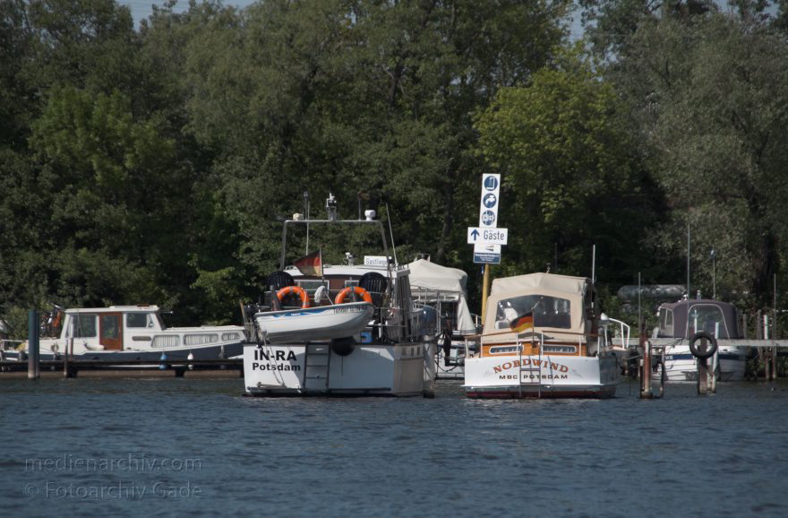 Potsdam vom Wasser betrachtet.
8. 5. 2011. Brandenburg. Potsdam vom Wasser betrachtet. Auf der Havel
Schlüsselwörter: Brandenburg;Deutschland;Germany;Havel;2011;Potsdam