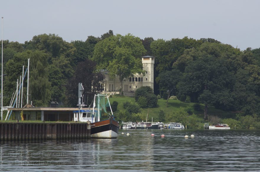 Potsdam. Jungfernsee
20. 8. 2012. Brandenburg. Potsdam. Jungfernsee
Schlüsselwörter: Boote;Brandenburg;Deutschland;Germany;Jungfernsee;Kutter;2012;Potsdam