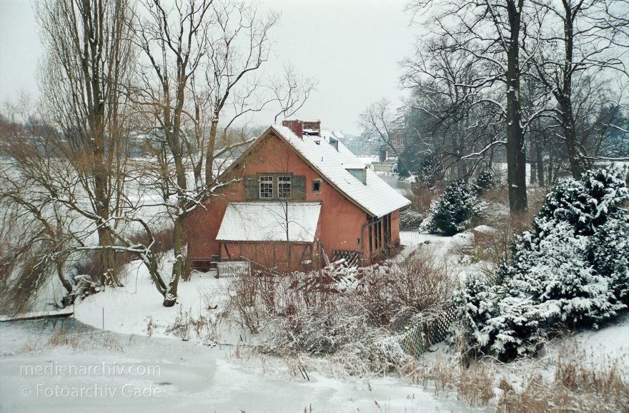 Bundesland Brandenburg. Potsdam. Winter. Schnee.
Februar 2003. Deutschland. Bundesland Brandenburg. Potsdam. Winter. Schnee.
Schlüsselwörter: Brandenburg;Deutschland;Germany;Potsdam;2003;Winter