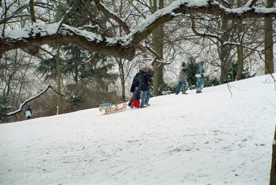 Bundesland Brandenburg. Potsdam. Winter. Schnee.
Februar 2003. Deutschland. Bundesland Brandenburg. Potsdam. Winter. Schnee.
Schlüsselwörter: Brandenburg;Deutschland;Germany;Potsdam;2003;Winter