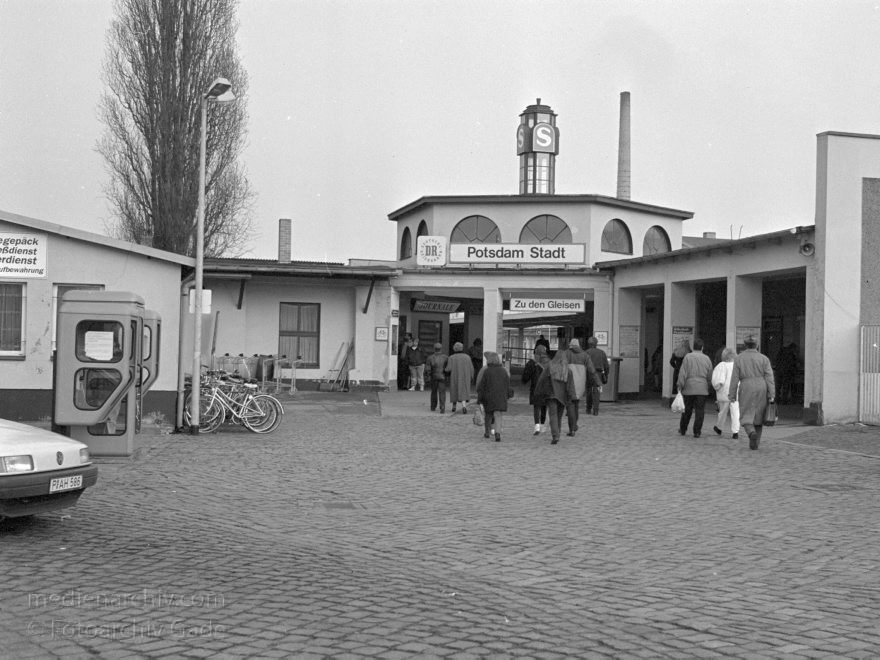Potsdam
1993. Brandenburg. Potsdam
Schlüsselwörter: Brandenburg;Deutschland;Germany;1993;Potsdam