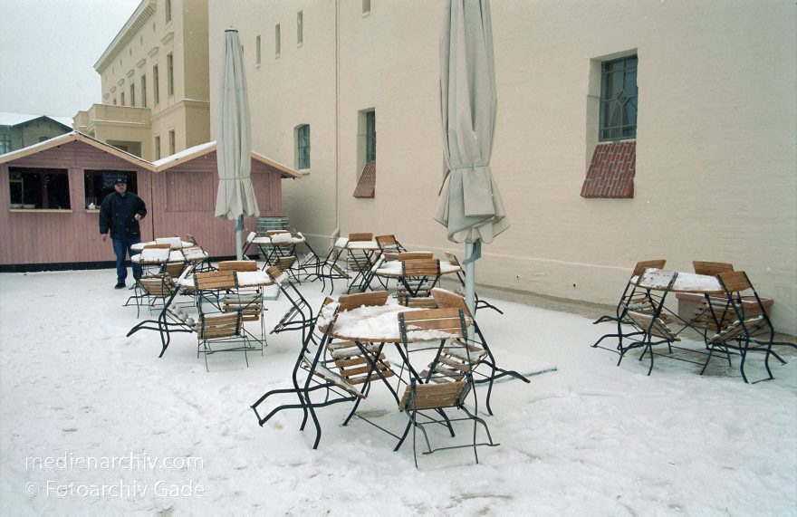 Potsdam. Winter. Schnee. Krongut Bornstedt
Februar 2003. Deutschland. Bundesland Brandenburg. Potsdam. Winter. Schnee. Krongut Bornstedt
Schlüsselwörter: Brandenburg;Deutschland;Germany;Krongut Bornstedt;Potsdam;2003;Winter