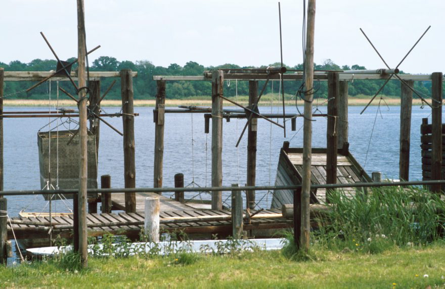 Deutschland. Brandenburg. Werder. Fluss Havel. Fischerei. Fischbecken
Mai 1995. Deutschland. Brandenburg. Werder. Fluss Havel. Fischerei. Fischbecken
Schlüsselwörter: Brandenburg;Deutschland;Fischbecken;Fischerei;Fluss;Germany;Havel;1995;Werder