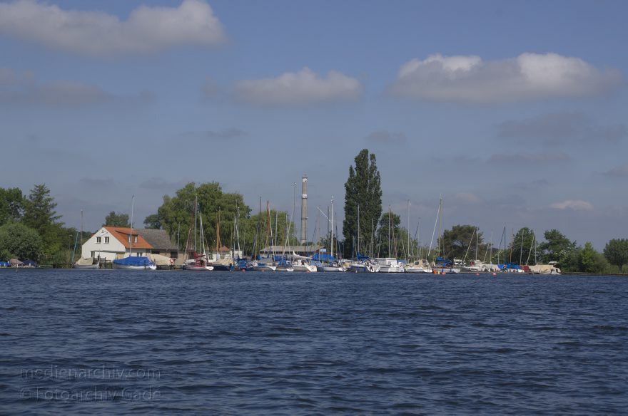 Brandenburg. Werder an der Havel
10. 6. 2013. Brandenburg. Werder. Fluss Havel
Schlüsselwörter: Brandenburg;Deutschland;Fluss;Germany;Havel;2013;Werder