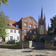 Dateiname=Brandenburg-Werder-20111002-159p.jpg
Dateigröße=345KB
Abmessungen: 880x872
hinzugefügt am: 02. Januar 2016 Brandenburg-Werder-20111002-159p.jpg