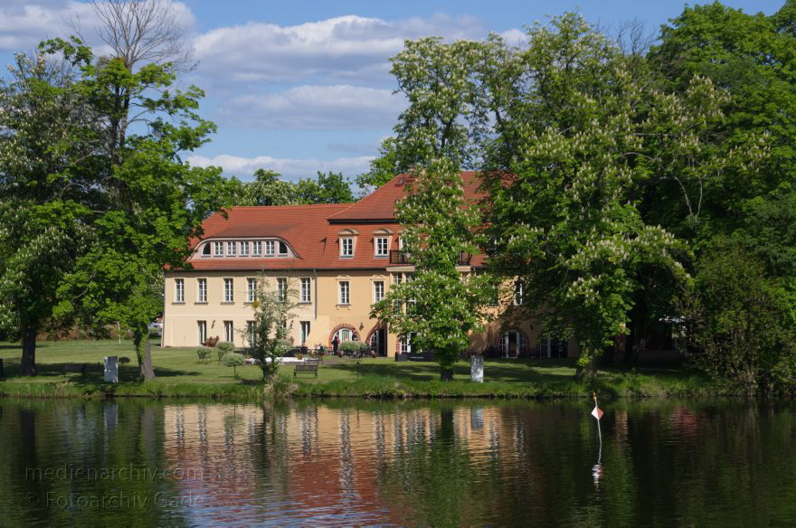Zehdenick. Havelschloss
3. 5. 2014. Brandenburg. Ruppiner Land. Zehdenick. Havelschloss am Fluss Havel
Schlüsselwörter: Brandenburg;Fluss;Havel;Havelschloss;Ruppiner Land;2014;Zehdenick