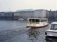 Dateiname=Hamburg-Alster-199204-19.jpg
Dateigröße=222KB
Abmessungen: 880x654
hinzugefügt am: 02. Januar 2016 Hamburg-Alster-199204-19.jpg