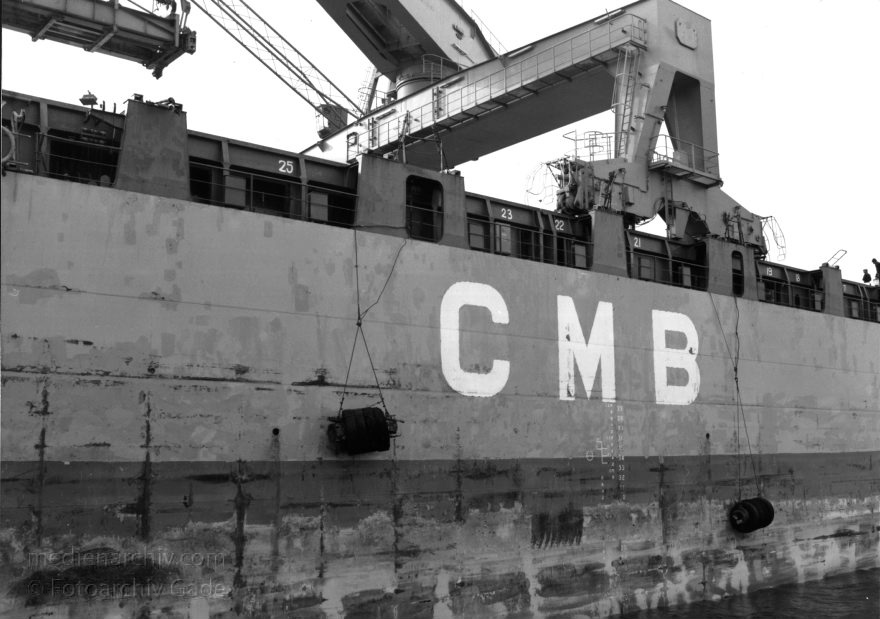Hamburg. Hafen. Elbe
April 1992. Hamburg. Hamburger Hafen
Schlüsselwörter: Germany;Hamburg;1992;Deutschland;Hamburger Hafen