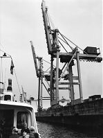 Hamburg-Hafen-199204-14.jpg