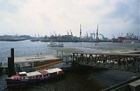 Hamburg-Landungsbruecken-199604-015.jpg