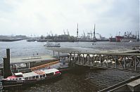 Hamburg-Landungsbruecken-199612-65.jpg