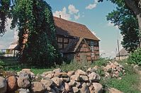 Mecklenburg-Vorpommern-Fs-Carwitz-Kirche-199507-201.jpg