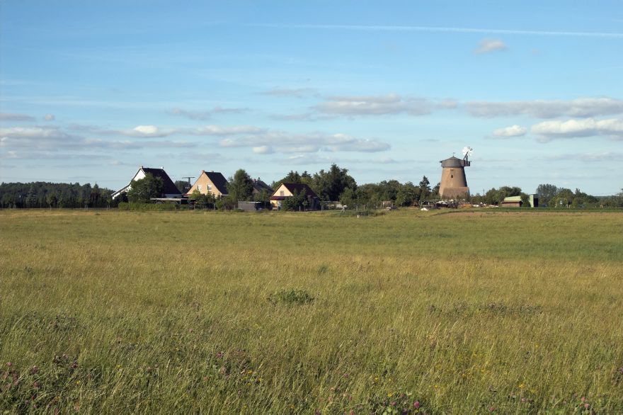 Carwitz.
20. Juni 2005. Mecklenburg-Vorpommern. Carwitz.
Schlüsselwörter: Carwitz;Deutschland;Feldberger Seenlandschaft;Germany;2005;Mecklenburg-Vorpommern