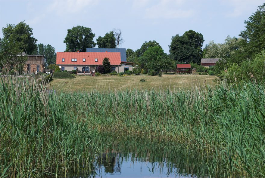 Feldberger Seenlandschaft. Carwitz
3. Juni 2008. Mecklenburg-Vorpommern. Feldberger Seenlandschaft. Carwitz. Passage durch den Schilfgürtel zwischen dem Dreetzsee und dem Carwitzer See.
Schlüsselwörter: Carwitz;Deutschland;Feldberger Seenlandschaft;Germany;2008;Mecklenburg-Vorpommern