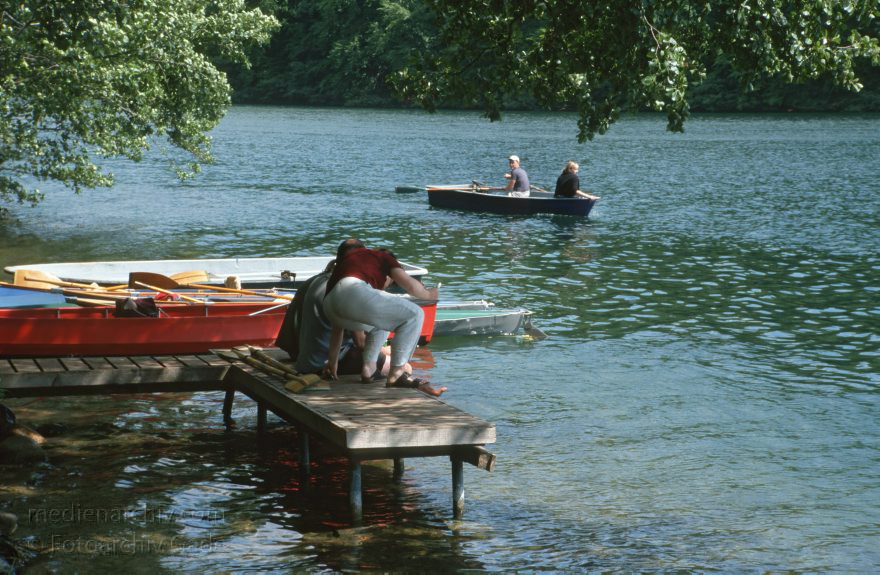 Feldberger Seen bei Carwitz
Mecklenburg-Vorpommern. Feldberger Seen. Gebiet. Bei Carwitz
Schlüsselwörter: Boote;Carwitz;Deutschland;Feldberger Seen;Feldberger Seenlandschaft;Germany;2003;Mecklenburg-Vorpommern