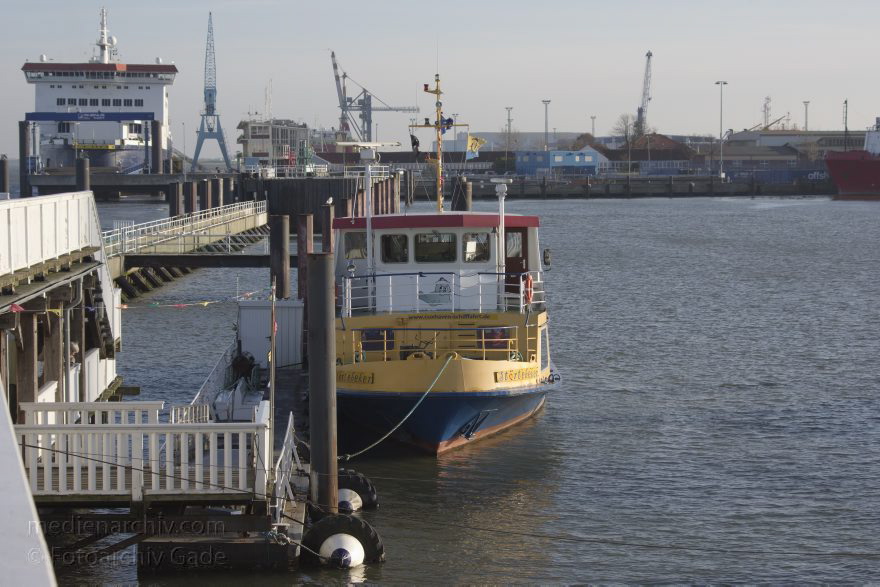 Niedersachsen. Cuxhaven. Schiff im Hafen
9. 11. 2014. Niedersachsen. Cuxhaven. Schiff im Hafen bei der Alten Liebe
Schlüsselwörter: Alte Liebe;Cuxhaven;Elbe;Fluss;Hafen;Niedersachsen;2014;Schiff