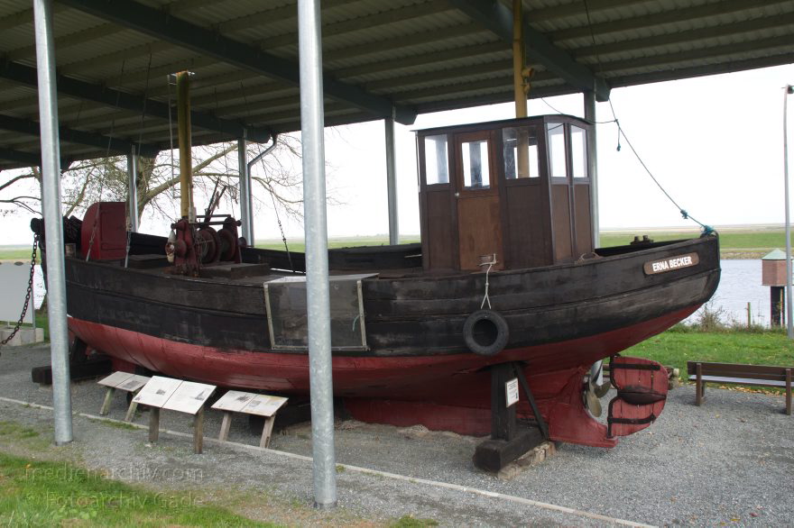 Niedersachsen. Natureum Niederelbe
8. 11. 2014. Niedersachsen. Natureum Niederelbe. Fischkutter. Boot. Schiff
Schlüsselwörter: 2014;Boot;Fischkutter;Natureum;Niedersachsen;Schiff