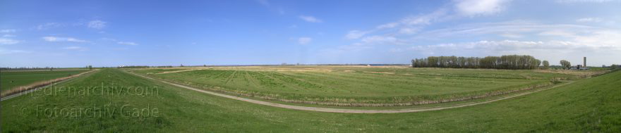 Wischhafen. Fluss Elbe. Deich
2. 5. 2013. Niedersachsen. Wischhafen. Fluss Elbe. Deich
Schlüsselwörter: Deich;Elbe;Fluss;Niedersachsen;2013;Wischhafen