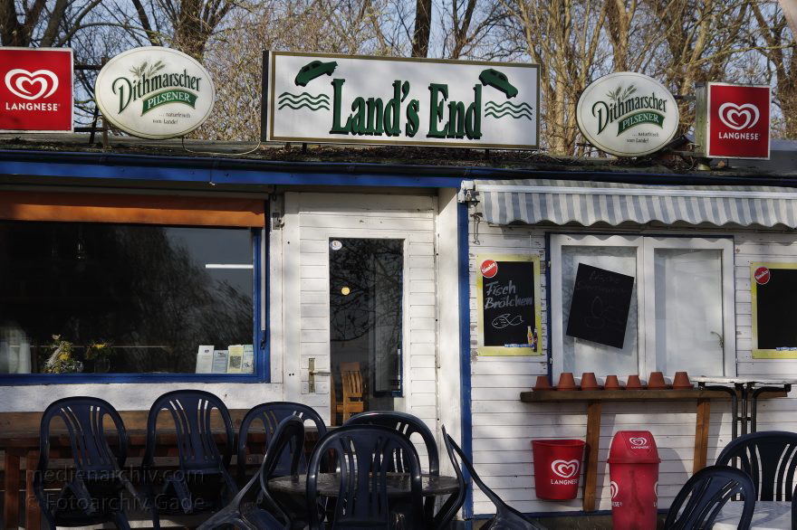 Niedersachsen. Wischhafen. Land's End Gaststätte
11. 11. 2014. Niedersachsen. Wischhafen. Land's End Gaststätte
Schlüsselwörter: Gaststätte;Land's End;Niedersachsen;2014;Wischhafen