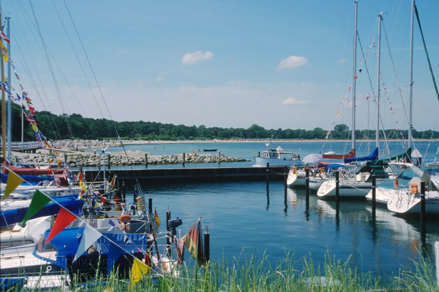 Scharbeutz
Juni 2003. Schleswig-Holstein. Ostsee. Niendorfer Yachthafen.
Schlüsselwörter: Deutschland;Germany;Ostseeküste;Scharbeutz;2003;Schleswig-Holstein