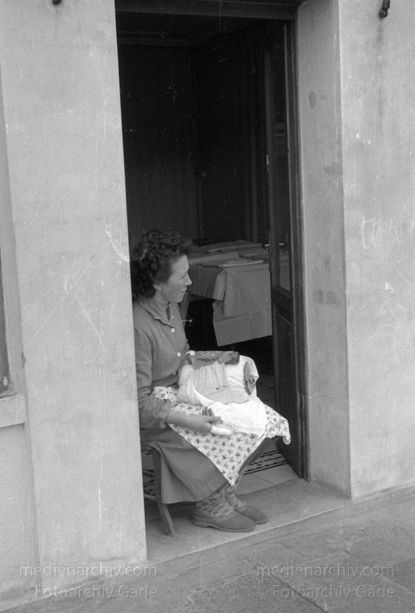 1950er. Italien. Provinz Venedig. Region Venetien
1950er. Italien. Provinz Venedig. Region Venetien - Italia. Venezia - Italy. Venice
Schlüsselwörter: 1950er;Italia;Italien;Italy;Venedig;Venetien;Venezia;Venice