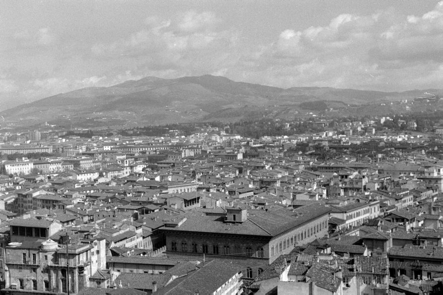 1950er. Italien. Toskana. Florenz
1950er. Italien. Toskana. Florenz. Italia. Toscana. Firenze. Italy. Tuscany. Florence
Schlüsselwörter: 1950er;Firenze;Florence;Florenz;Italia;Italien;Italy;Toscana;Toskana;Tuscany