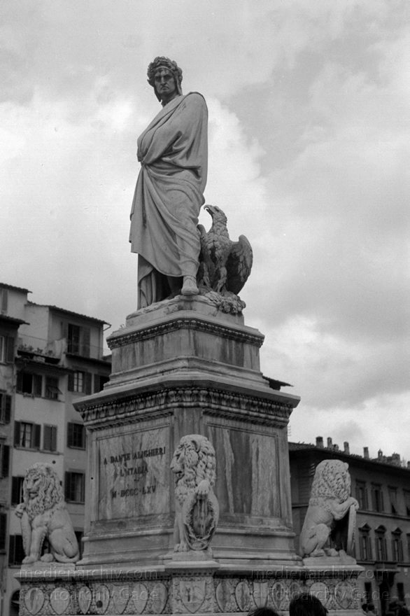 1950er. Italien. Toskana. Florenz
1950er. Italien. Toskana. Florenz. Italia. Toscana. Firenze. Italy. Tuscany. Florence
Schlüsselwörter: 1950er;Firenze;Florence;Florenz;Italia;Italien;Italy;Toscana;Toskana;Tuscany