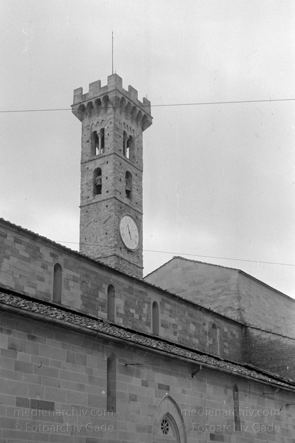 1950er. Italien. Toskana. Florenz
1950er. Italien. Toskana. Florenz. Italia. Toscana. Firenze. Italy. Tuscany. Florence
Schlüsselwörter: 1950er;Firenze;Florence;Florenz;Italia;Italien;Italy;Toscana;Toskana;Tuscany
