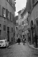 Dateiname=Italy-Florenz-1950er-126.jpg
Dateigröße=181KB
Abmessungen: 586x880
hinzugefügt am: 05. Januar 2016 Italy-Florenz-1950er-126.jpg