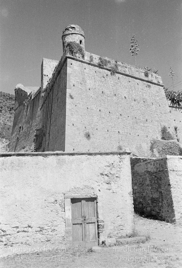 1931. Italien. Ligurien. La Spezia
1931. Italien. Ligurien. La Spezia - Italy. Italian
Schlüsselwörter: 1931;Italia;Italien;Italy;La Spezia;Ligurien