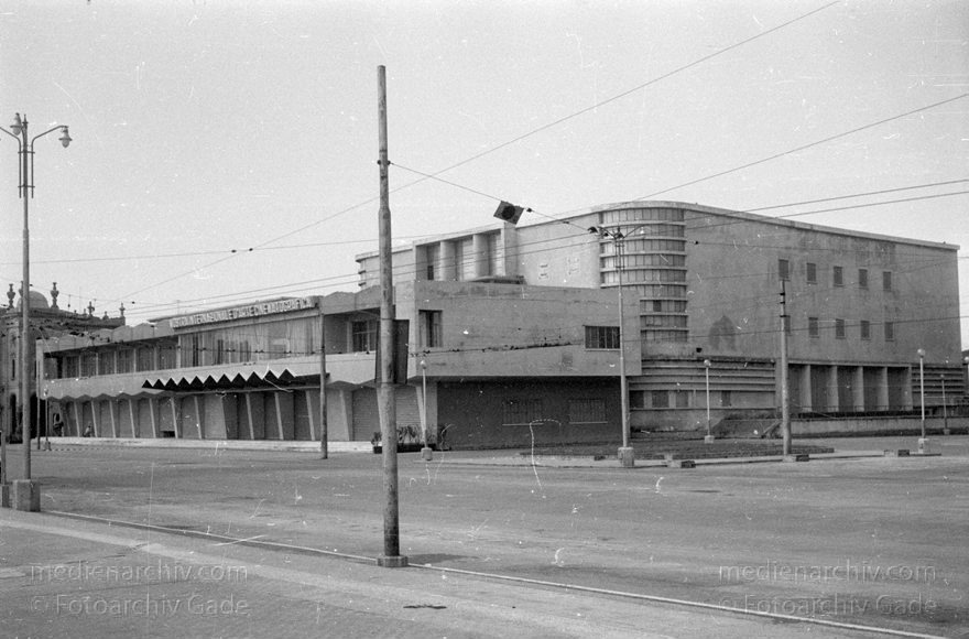 1950er. Italien. Provinz: Görz Region: Friaul-Julisch Venetien. Grado.
1950er. Italien. Provinz: Görz Region: Friaul-Julisch Venetien. Grado.
Schlüsselwörter: 1950er;Friaul-Julisch Venetien;Friuli-Venezia Giulia;Gorizia;Grado;Görz;Italia;Italien;Italy