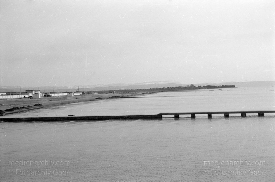 1950er. Italien. Provinz: Görz Region: Friaul-Julisch Venetien. Grado.
1950er. Italien. Provinz: Görz Region: Friaul-Julisch Venetien. Grado.
Schlüsselwörter: 1950er;Friaul-Julisch Venetien;Friuli-Venezia Giulia;Gorizia;Grado;Görz;Italia;Italien;Italy
