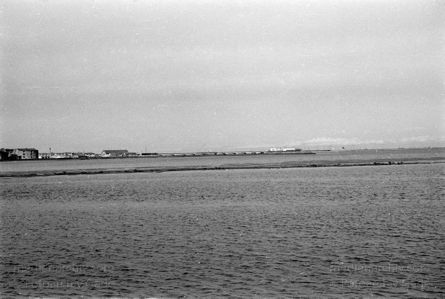 1950er. Italien. Provinz: Görz Region: Friaul-Julisch Venetien. Grado.
1950er. Italien. Provinz: Görz Region: Friaul-Julisch Venetien. Grado.
Schlüsselwörter: 1950er;Friaul-Julisch Venetien;Friuli-Venezia Giulia;Gorizia;Grado;Görz;Italia;Italien;Italy