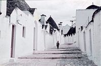 Dateiname=Italy-Alborello-196x-121.jpg
Dateigröße=182KB
Abmessungen: 880x578
hinzugefügt am: 05. Januar 2016 Italy-Alborello-196x-121.jpg
