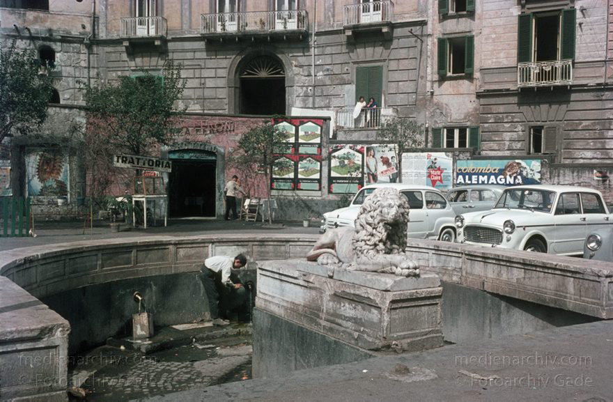 1960er. Italien
1960er. Italien. -  Italy  - Italia. Löwe. Brunnen
Schlüsselwörter: 1960er;Brunnen;Italia;Italien;Italy