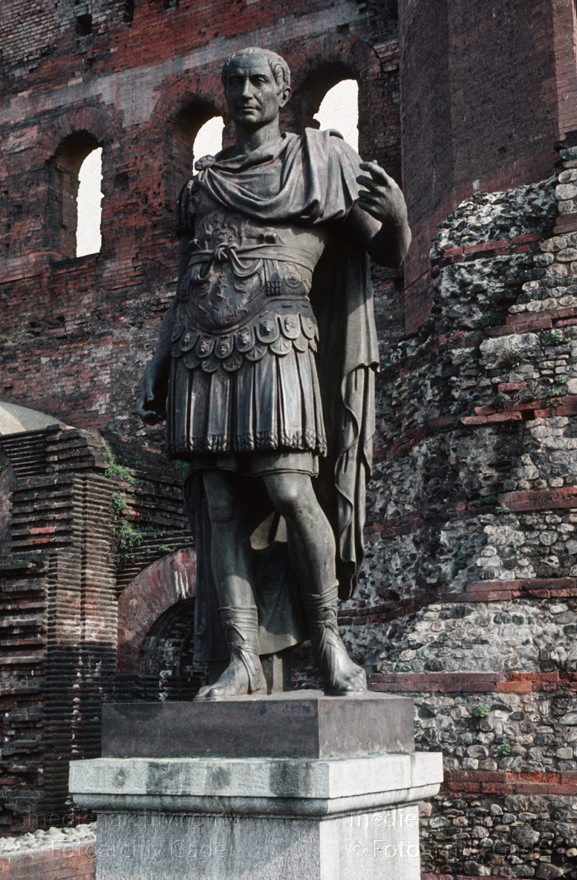 1960er. Italien
1960er. Italien. -  Italy  - Italia. Statue. Römer
Schlüsselwörter: 1960er;Italia;Italien;Italy;Römer;Statue