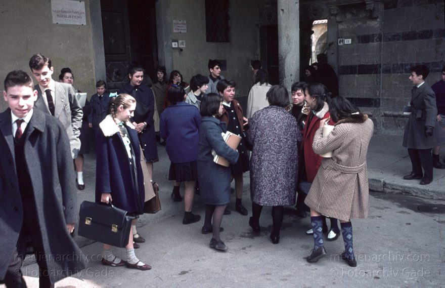 um 1960. Italien. Toskana. Florenz
um 1960. Italien. Toskana. Florenz. Italia. Toscana. Firenze. Italy. Tuscany. Florence
Schlüsselwörter: 1960;Firenze;Florence;Florenz;Italia;Italien;Italy;Toscana;Toskana;Tuscany